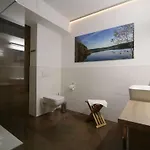 아파트 In *